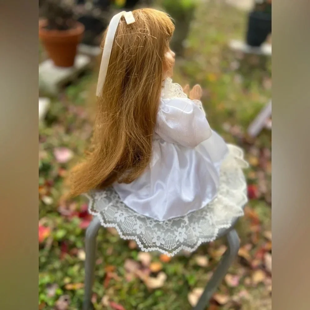 Prayer doll in christening‎ gown and slippers precious!